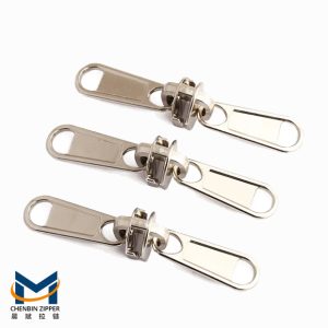 Double Puller Zipper Slider 