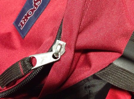 Causes Of Zipper Getting Caught